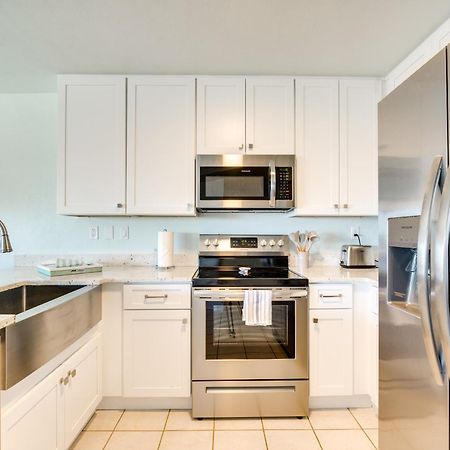 Cedar Key Condo With Balcony And Gulf Views! Exterior photo