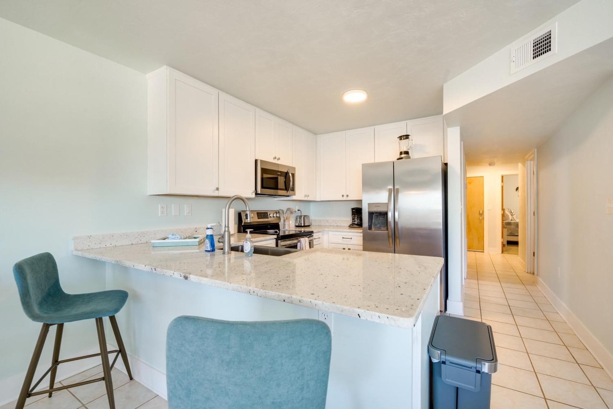 Cedar Key Condo With Balcony And Gulf Views! Exterior photo