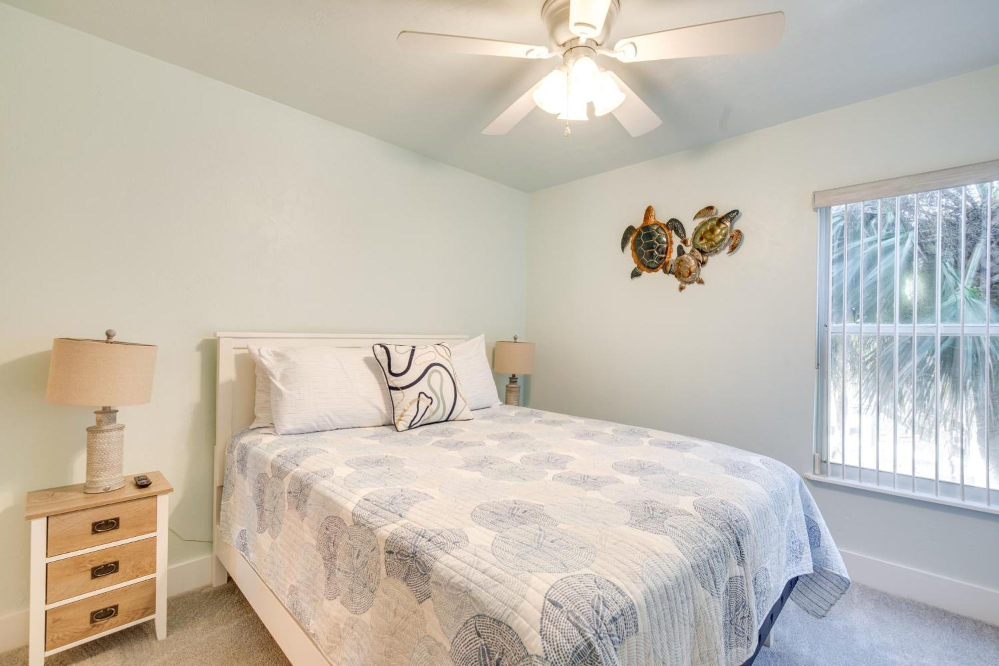 Cedar Key Condo With Balcony And Gulf Views! Exterior photo
